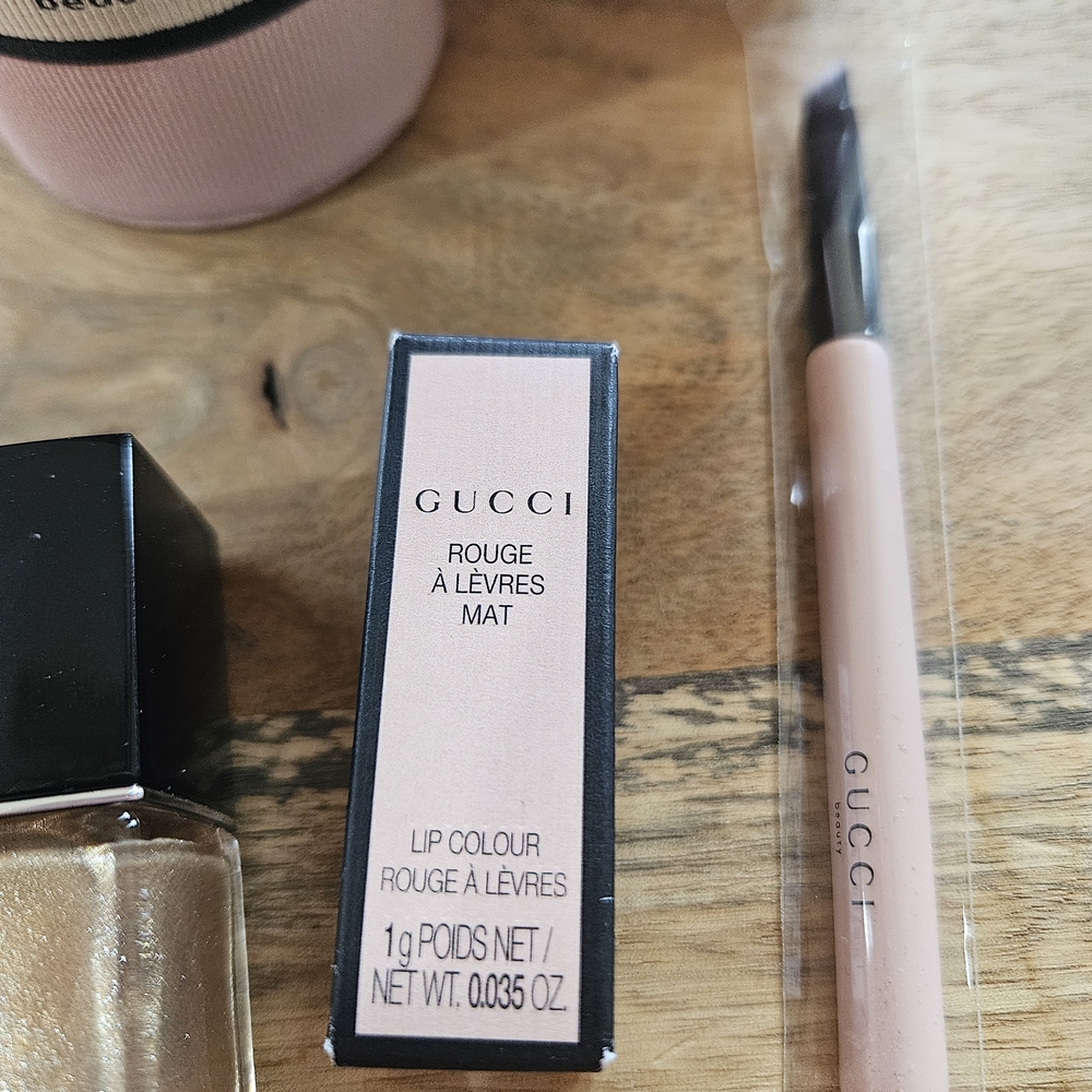 Gucci Beauty Set with Dior Nail Polish - Picture 3 of 9
